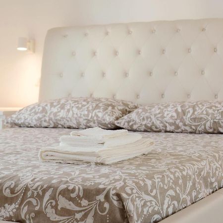 Pau Suite Home Fiumicino Eksteriør bilde